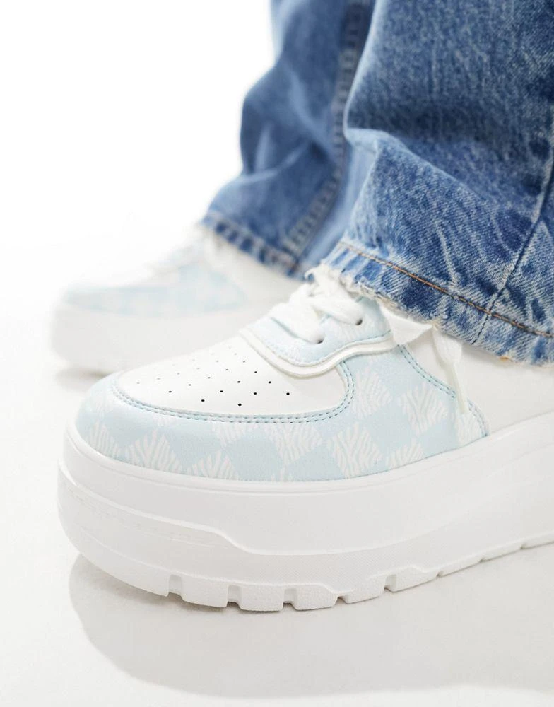 Call it Spring Call It Spring Ivey chunky trainers in light blue 5