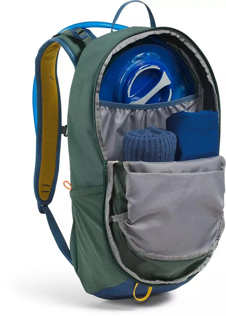 The North Face The North Face Basin 18 Daypack 4