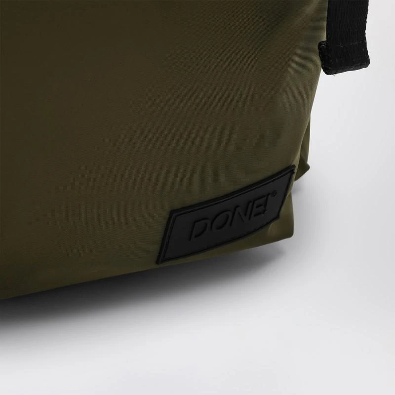 DONE! Green Backpack 
East+West< 7