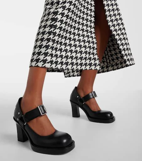Burberry 85 leather pumps 4