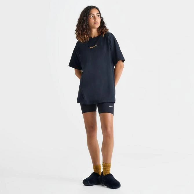 NIKE Women's Nike Charm Short-Sleeve Graphic T-Shirt 2