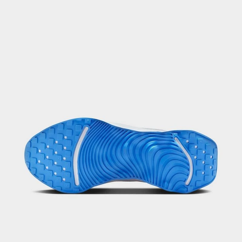 NIKE Women's Nike Motiva GORE-TEX Casual Shoes 6