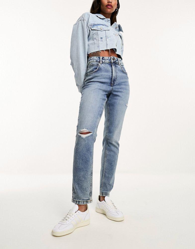 ASOS ASOS DESIGN slim fit comfort mom jeans with rip in mid blue - Jeans -  BeyondStyle