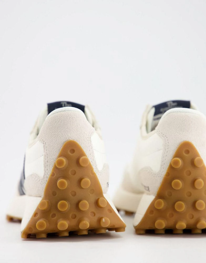 New Balance New Balance 327 trainers in off white/navy 2