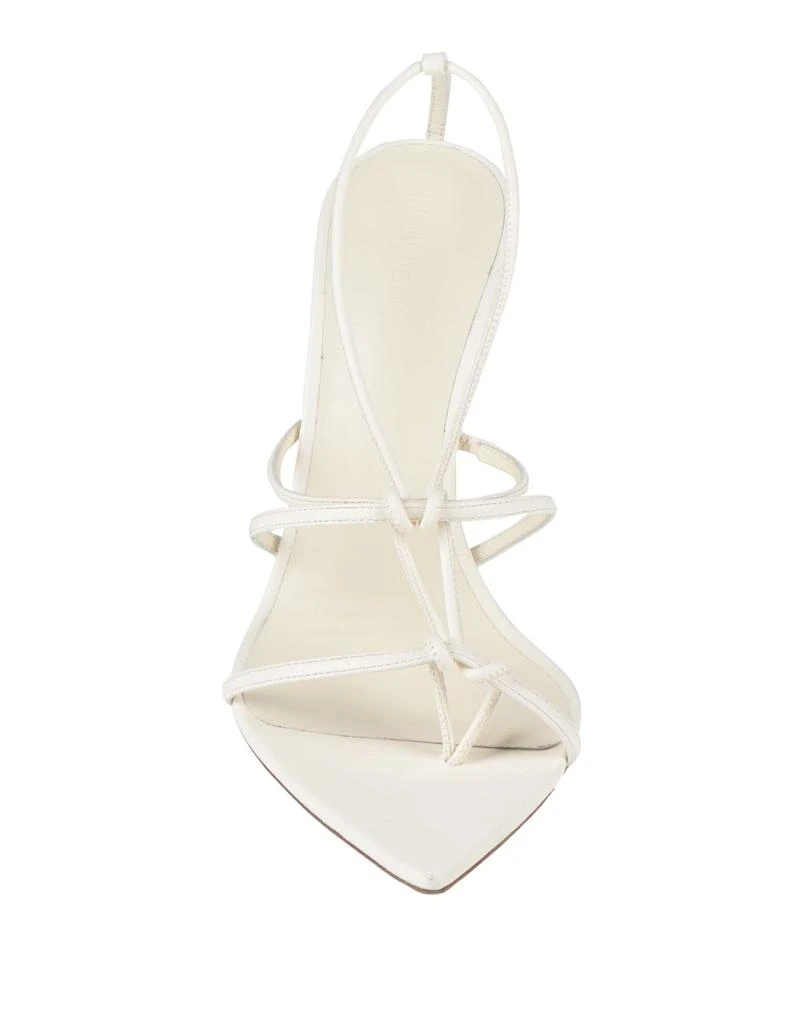 Nensi Dojaka Flip flops 4