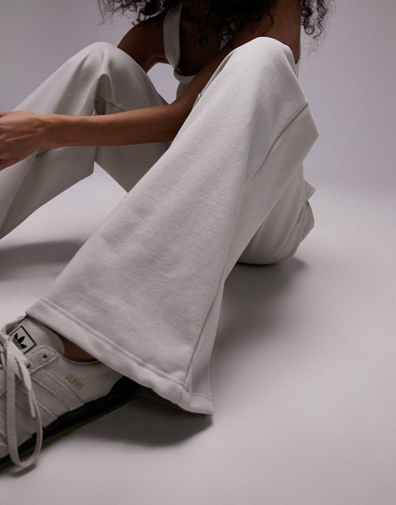 Topshop Topshop straight leg jogger in ecru - Joggers - BeyondStyle