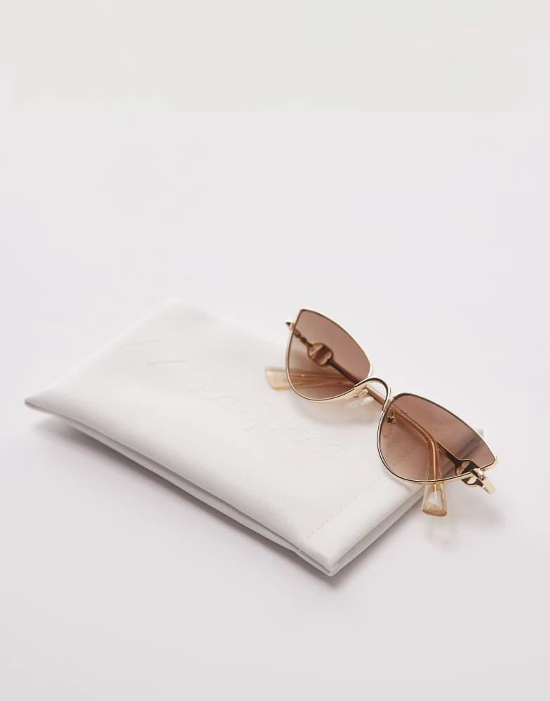 Le Specs Le Specs the soiree slim metal cat eye sunglasses in gold 2