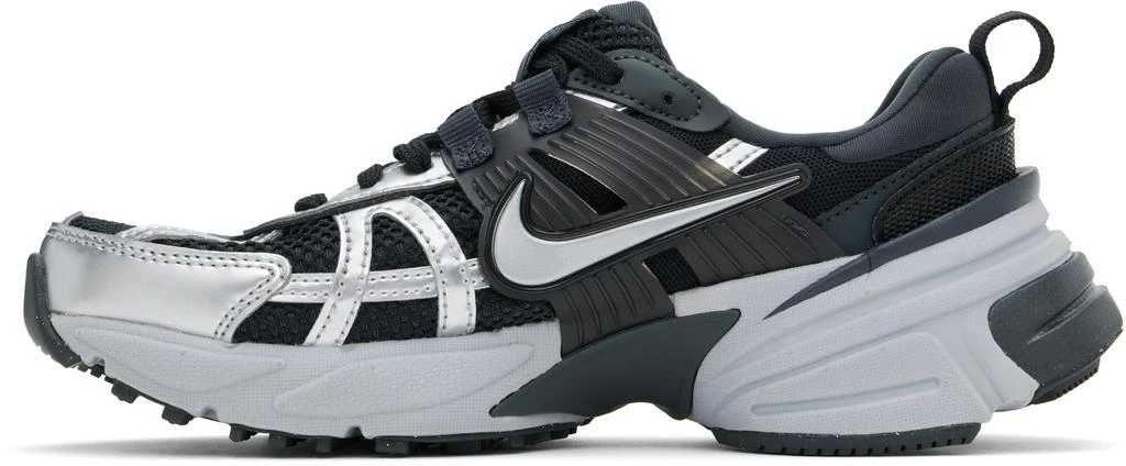 NIKE Black & Silver V2K Run Sneakers 3