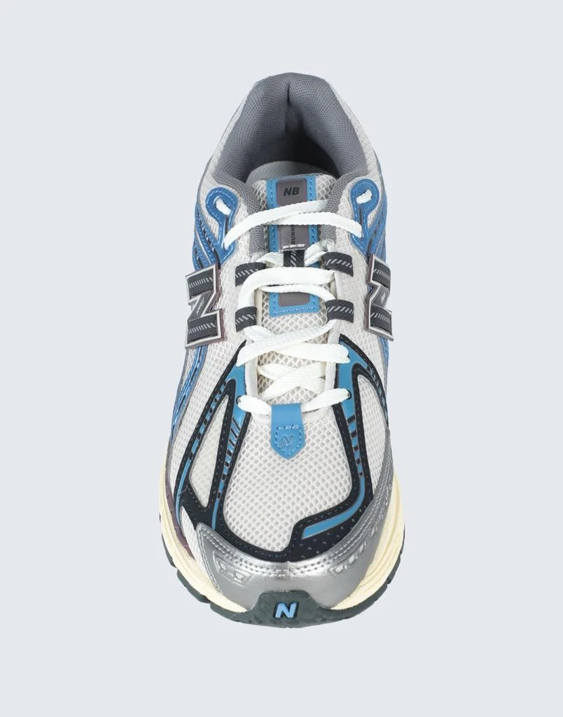 New Balance Sneakers 4