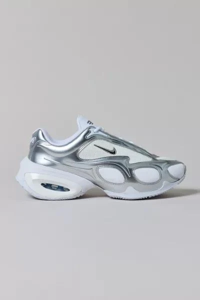 NIKE Nike Women's Air Max Muse Sneaker 2