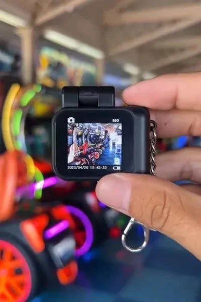 MINI Mini™ Lo-Fi Video + Photo Vintage Camera 2