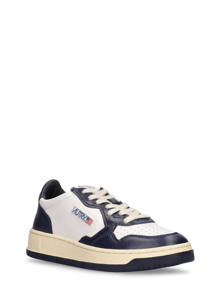 Autry Medalist Low Leather Sneakers 2