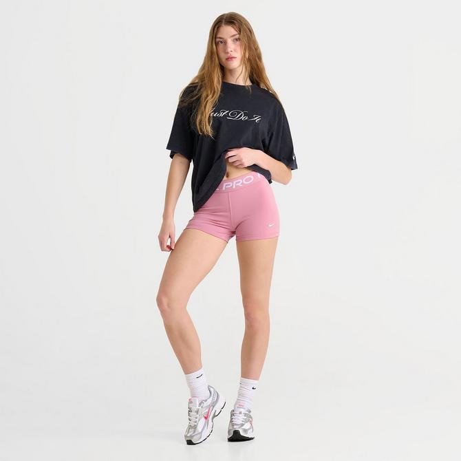 nike shorts women outfit