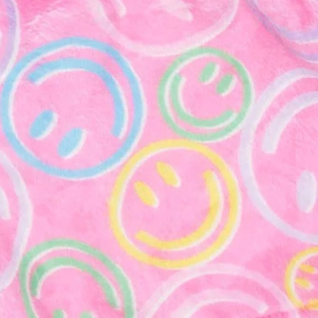 Azarhia Girls Fuzzy Shorts In Smiley Face 2