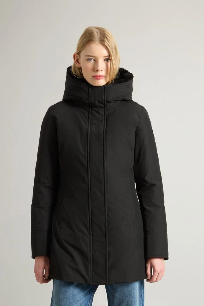 Woolrich Boulder Parka in Ramar Cloth with Hood and Detachable Faux Fur Trim - Women - Black 1