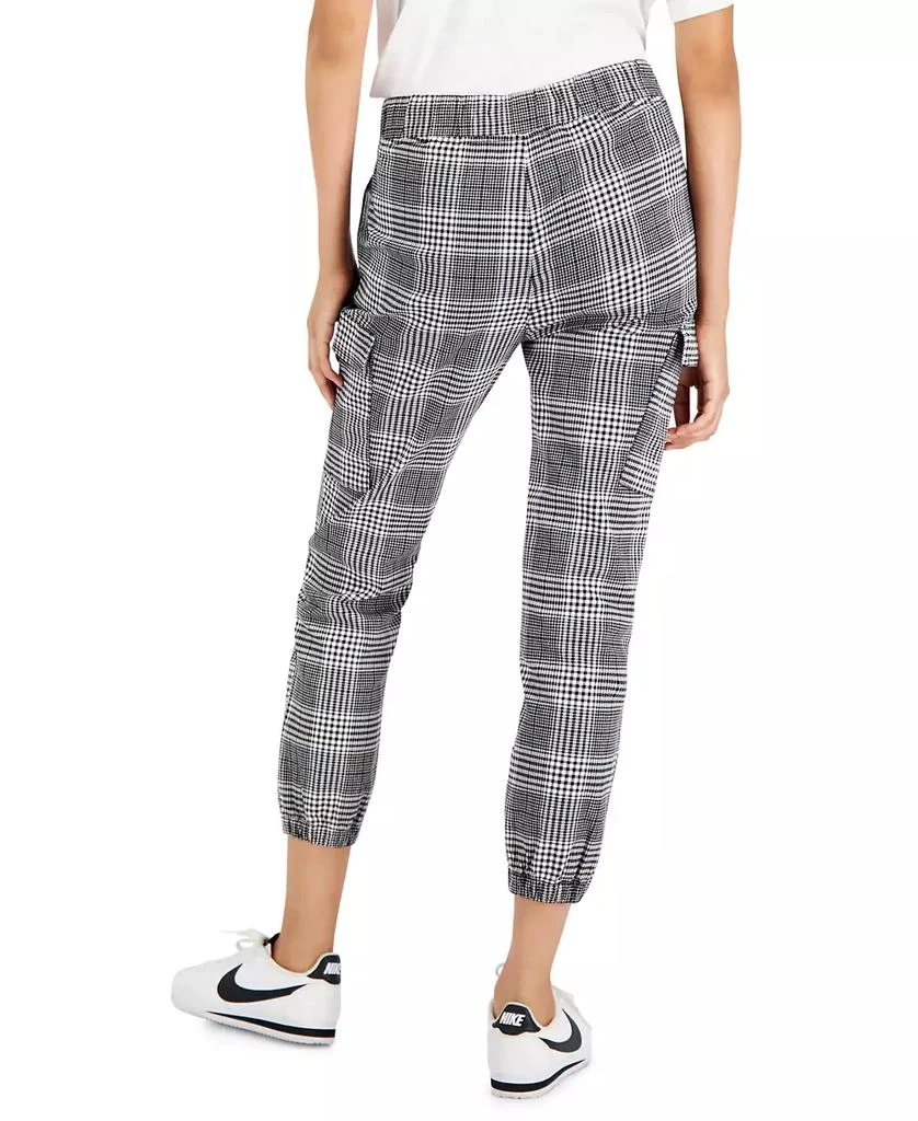 Tinseltown Juniors' Plaid Cargo Pull-On Jogger Pants 2