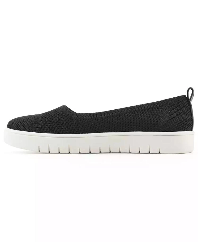 White Mountain Women
s Naveen FOM Slip-on Sneaker 6
