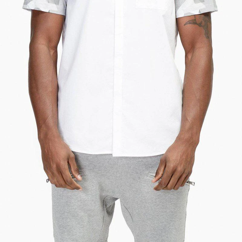 Konus Men's Short Sleeve Button Down Shirt In White 1