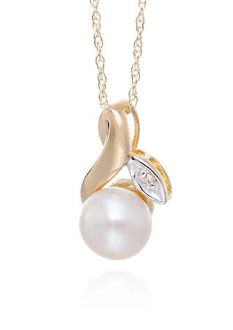 Belk 
Co. Freshwater Pearl 
Diamond Flower Pendant in 10K Yellow Gold