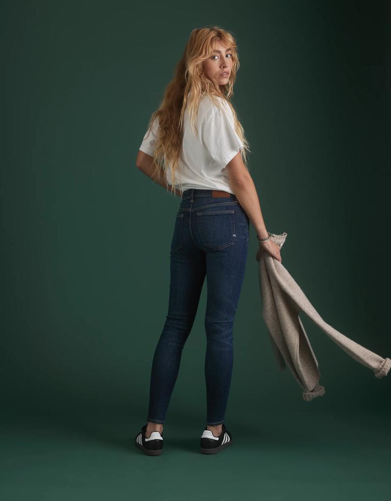 AE AE77 Premium High-Waisted Jegging
