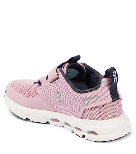 On Kids Cloud Play running shoes 3