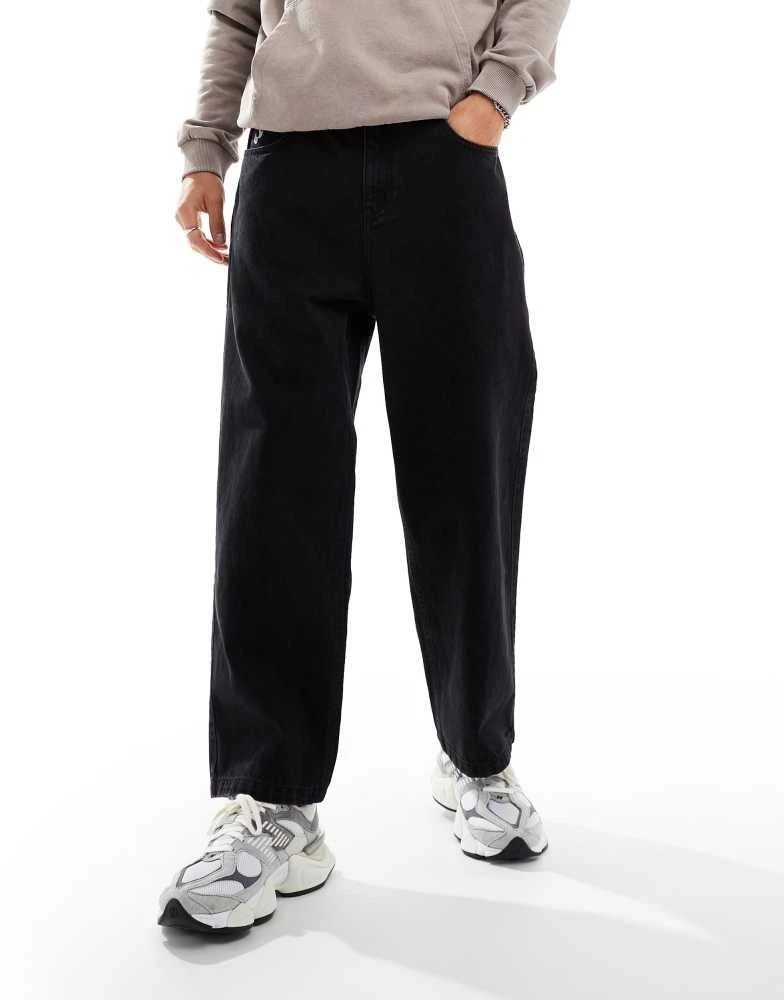 Bershka Bershka standard fit jeans in black 1