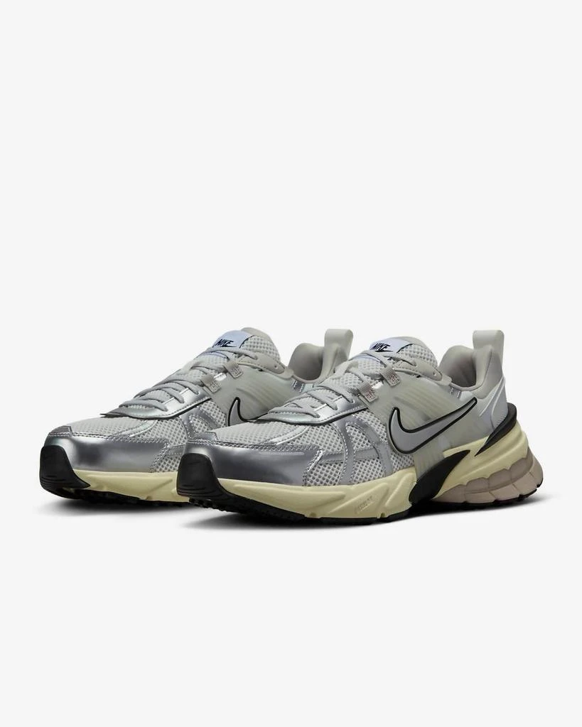 NIKE Nike - Men's V2K Run Sneaker 1