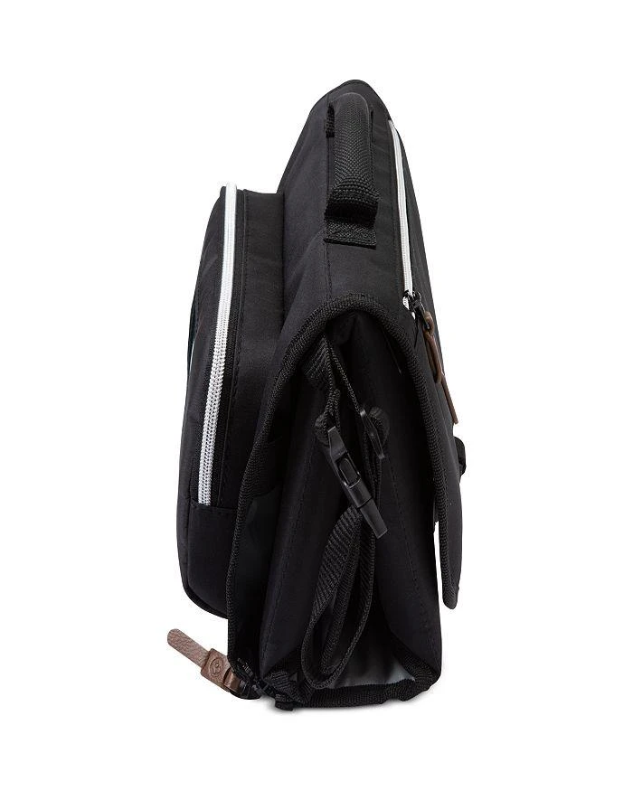 Maxi-Cosi Clutch Changing Pad 4