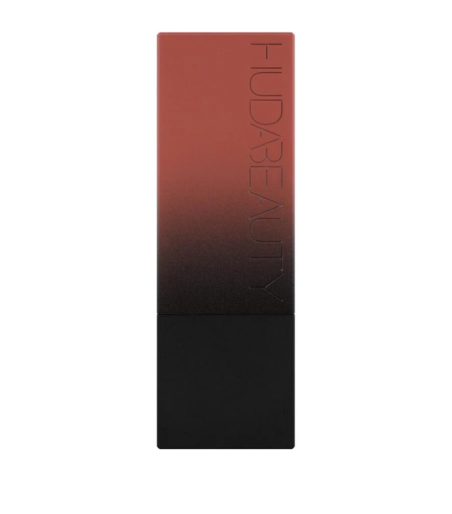 Huda Beauty Power Bullet Matte Lipstick 4