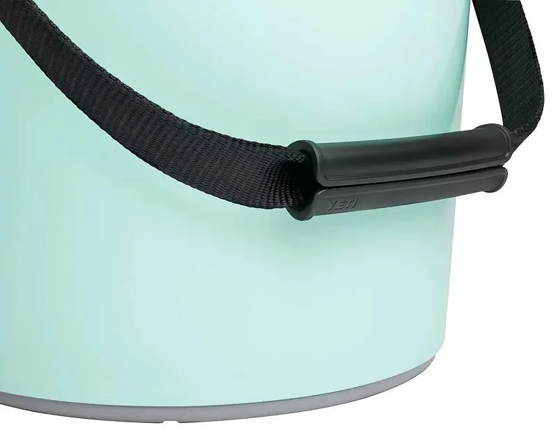 YETI YETI LoadOut Bucket 4