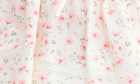 Lush Floral Lace Sweetheart Neck Top 3