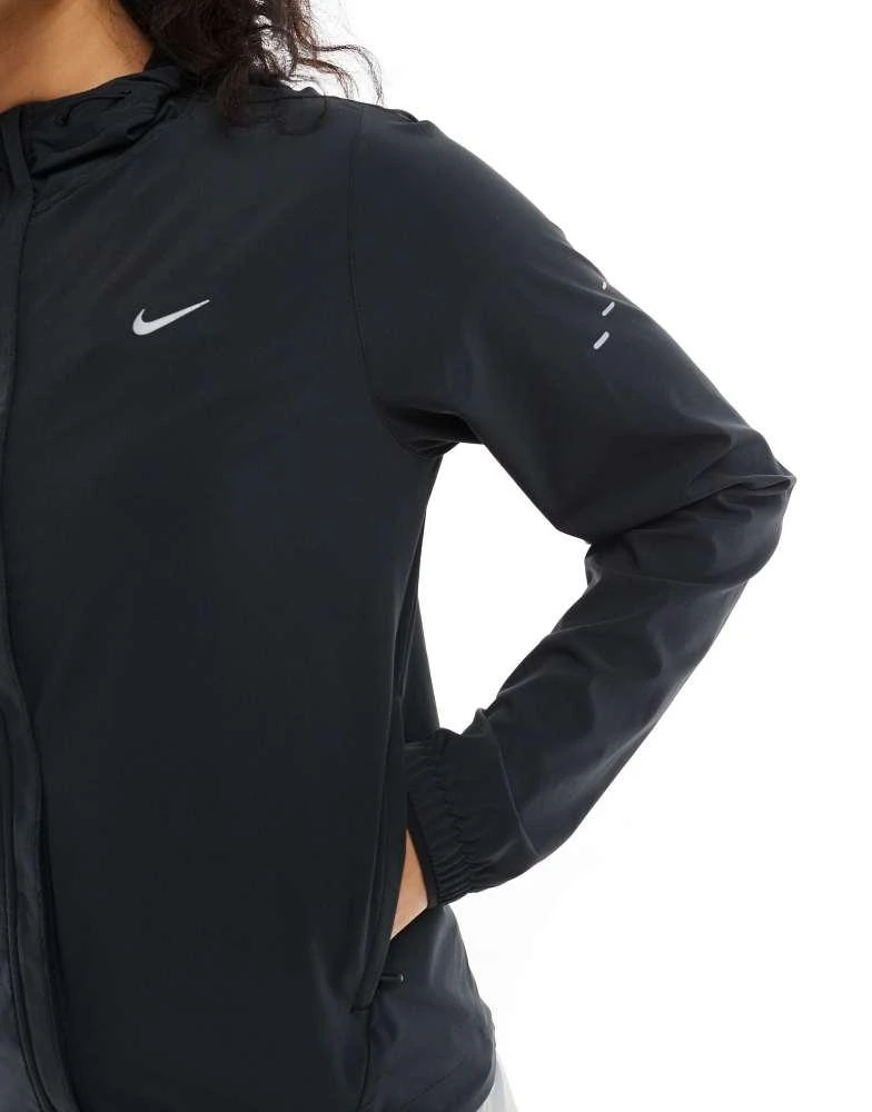 NIKE Nike Running Swift Repel jacket in black 4