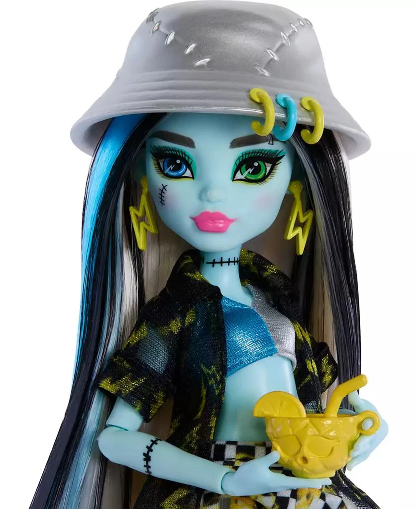 Monster High Scare-Adise Island Frankie Stein Fashion Doll with Swimsuit Accessories 3