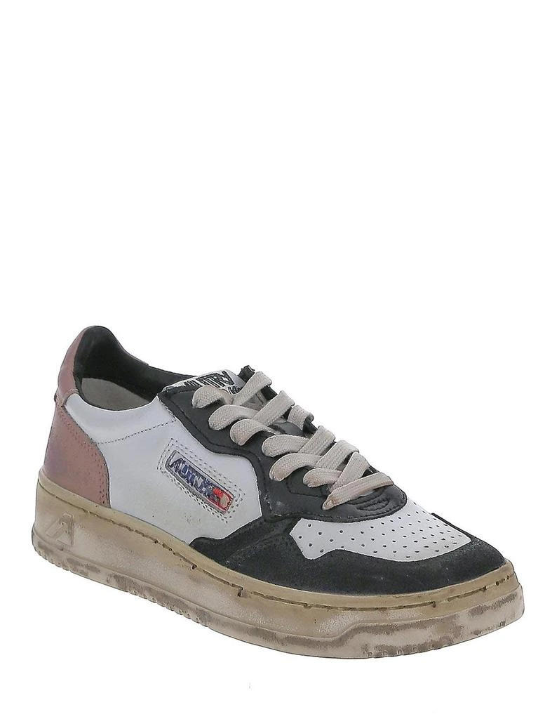 Autry Medalist Low Sneakers 2