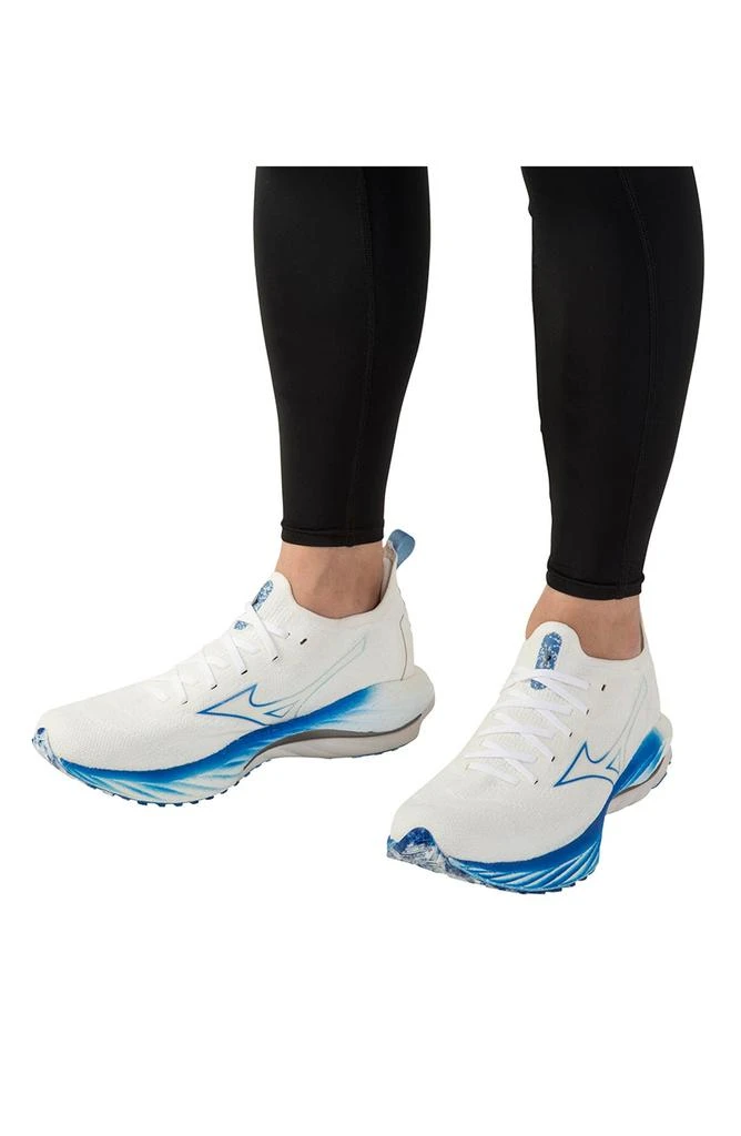 Mizuno Wave Neo Wind Running Shoe 9