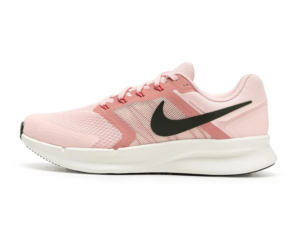NIKE Run Swift 3 4