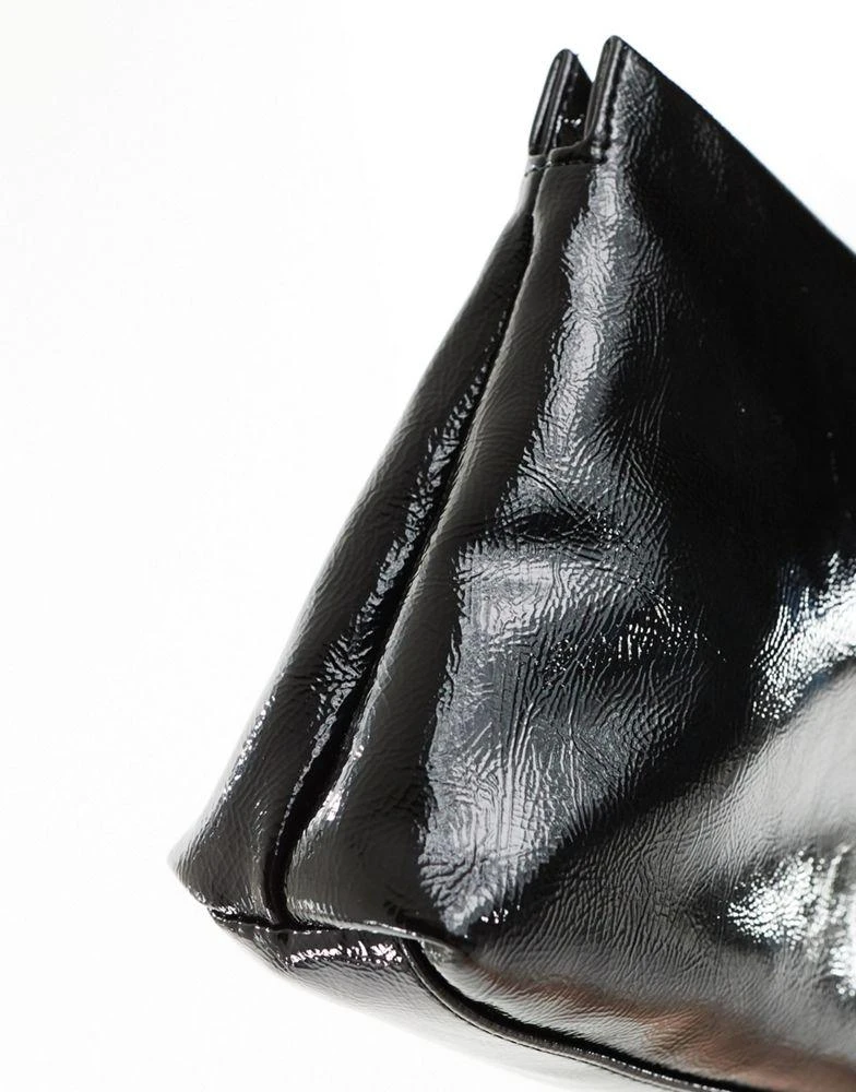 ASOS DESIGN ASOS DESIGN zip top clutch bag in black 4