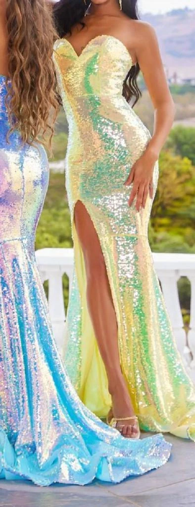 Shop Portia&Scarlett - Fitted Strapless Sweetheart Prom Dress on Sale at  BeyondStyle  Get 46% Off Portia&Scarlett - Fitted Strapless Sweetheart  Prom Dress with Limited-Time Flash Deals, Exclusive Discounts, and Special  Offers.