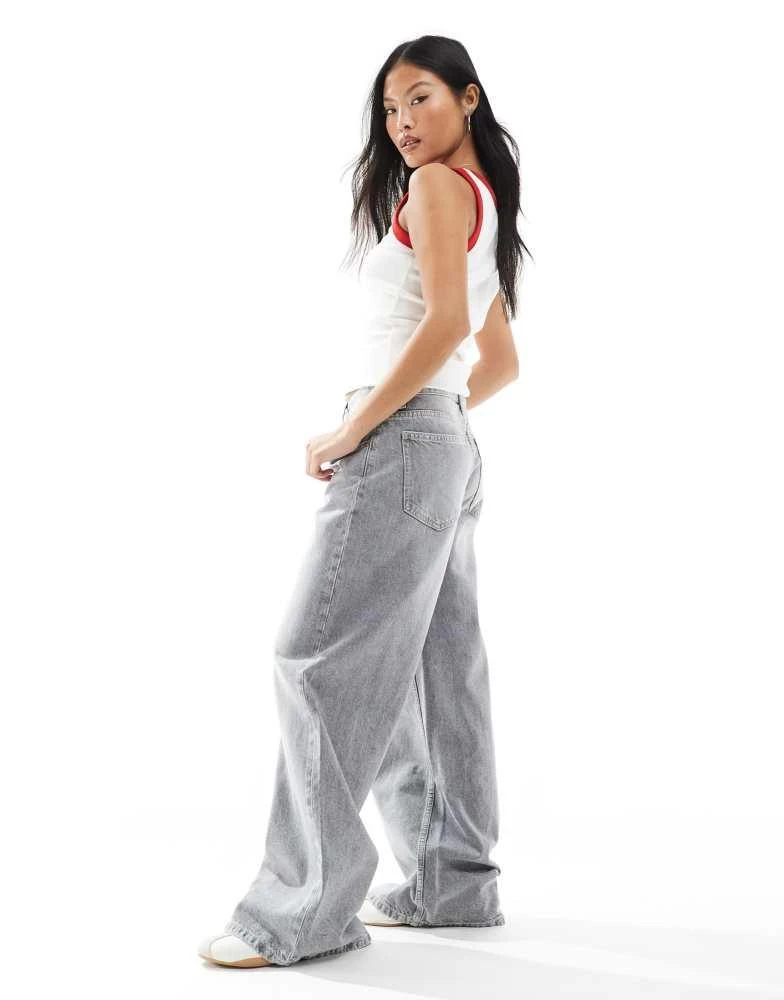Bershka Bershka petite high waisted wide leg jeans in grey 3