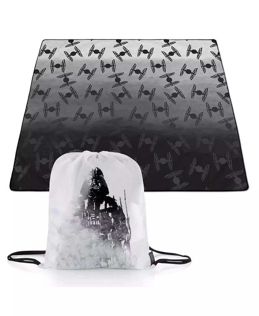 ONIVA Star Wars Darth Vader Impresa Picnic Blanket, 60" x 50"
