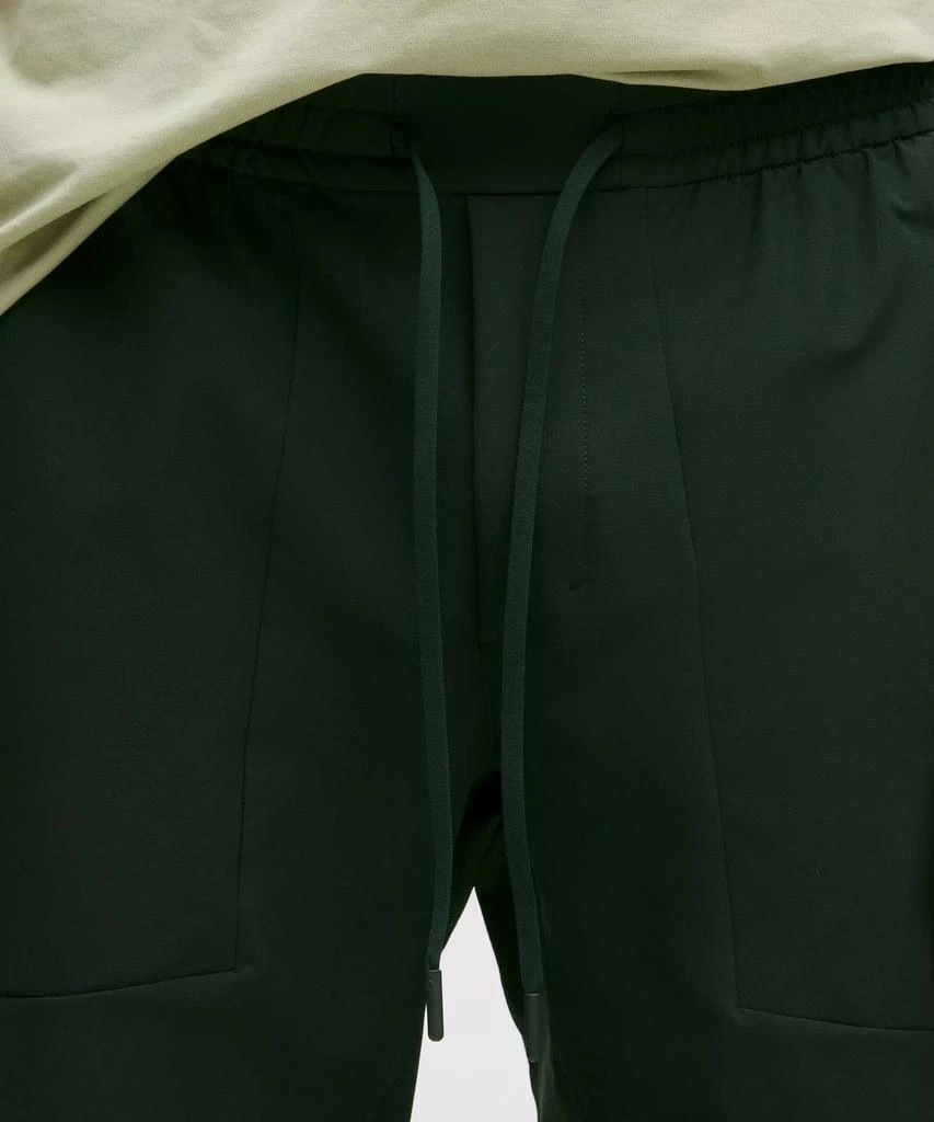 Lululemon License to Train Jogger *Regular 42