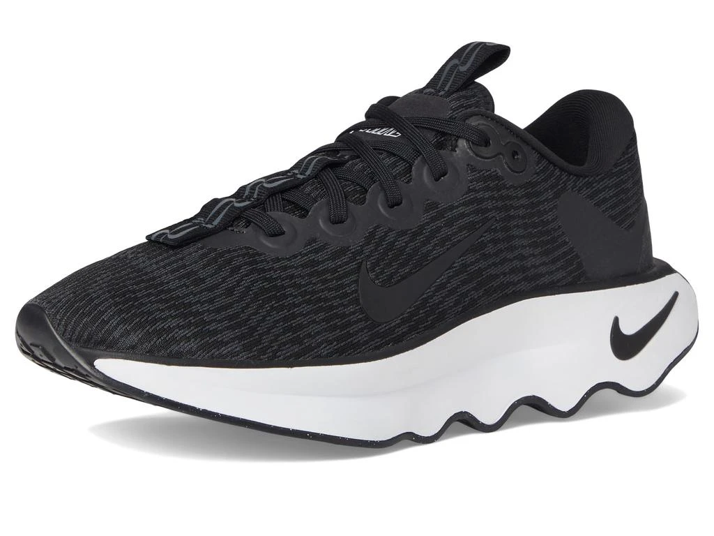 NIKE Motiva 7
