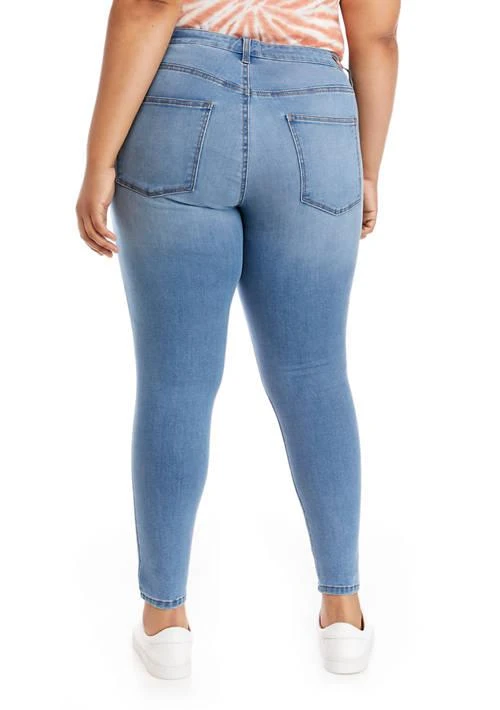 Crown & Ivy™ Ivy Plus Size Mid Rise Skinny Jeans   Short 2