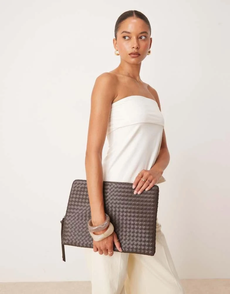 GINA TRICOT Gina Tricot faux leather braided weave laptop case in brown 4