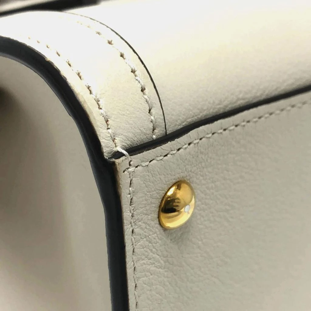 Gucci Gucci White GG Marmont bag 17