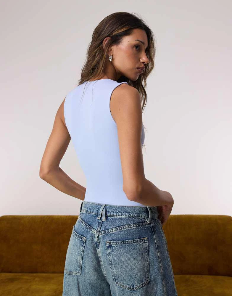 Good American Good American sculpting deep v tank bodysuit in sky mist 3