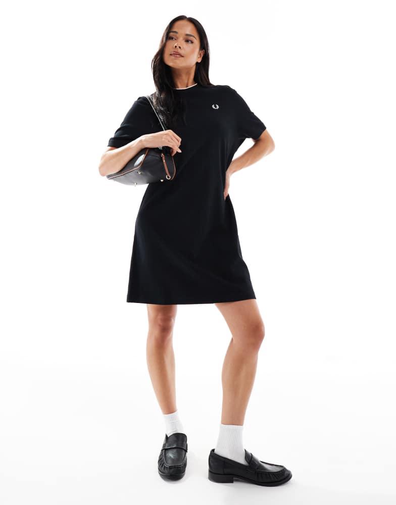 【RayBEAMS】FRED PERRY/TIPPED PIQUE DRESS Shop Fred Perry tipped pique dress in black on Sale at BeyondStyle