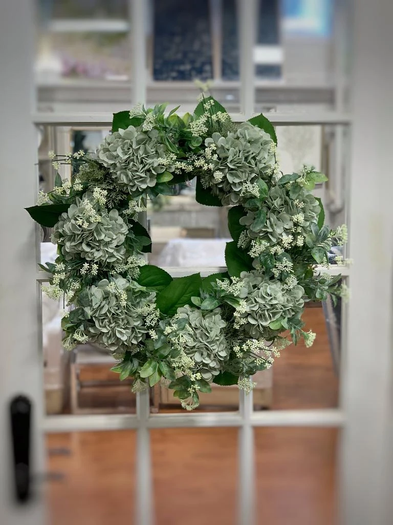 Creative Displays 24'' Hydrangea and Budding Flower Wreath 2