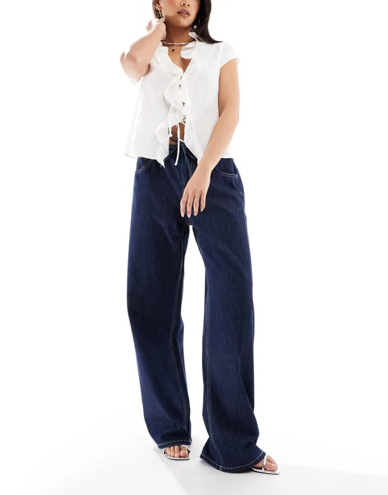 Bershka Bershka drawstring waist wide leg jeans in indigo wash 4