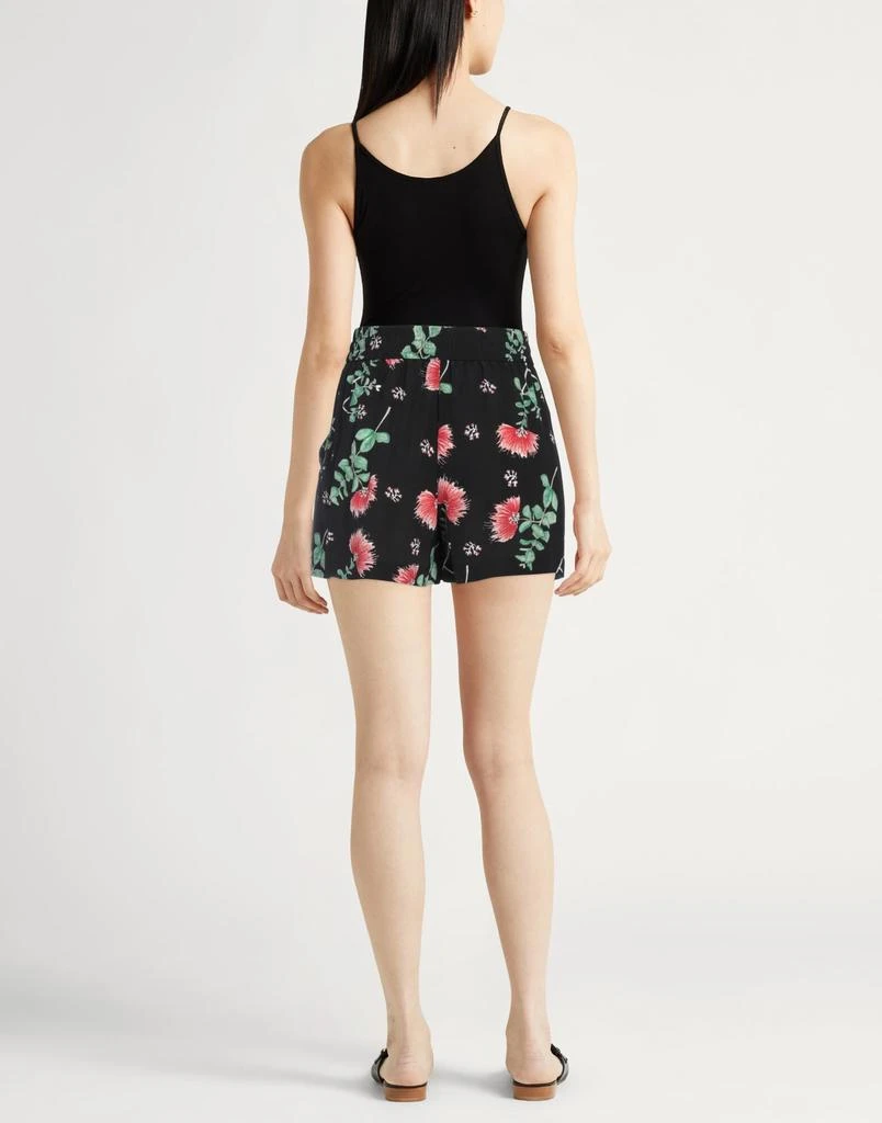 RED Valentino Shorts 
Bermuda 3